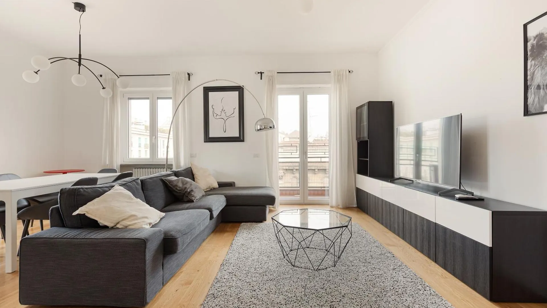 Bright Apartment Milano Centrale